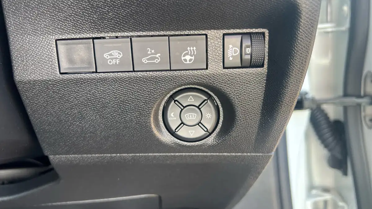 2024-citroen-c4-x-12-puretech-max-130ps-ss-eat8-big-33