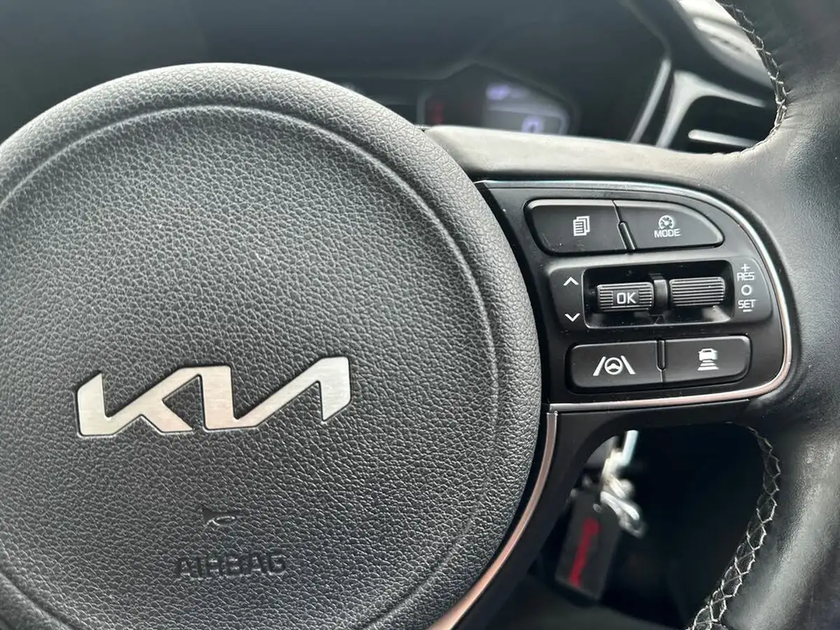 2022-kia-niro-16-gdi-3-156kwh-big-26
