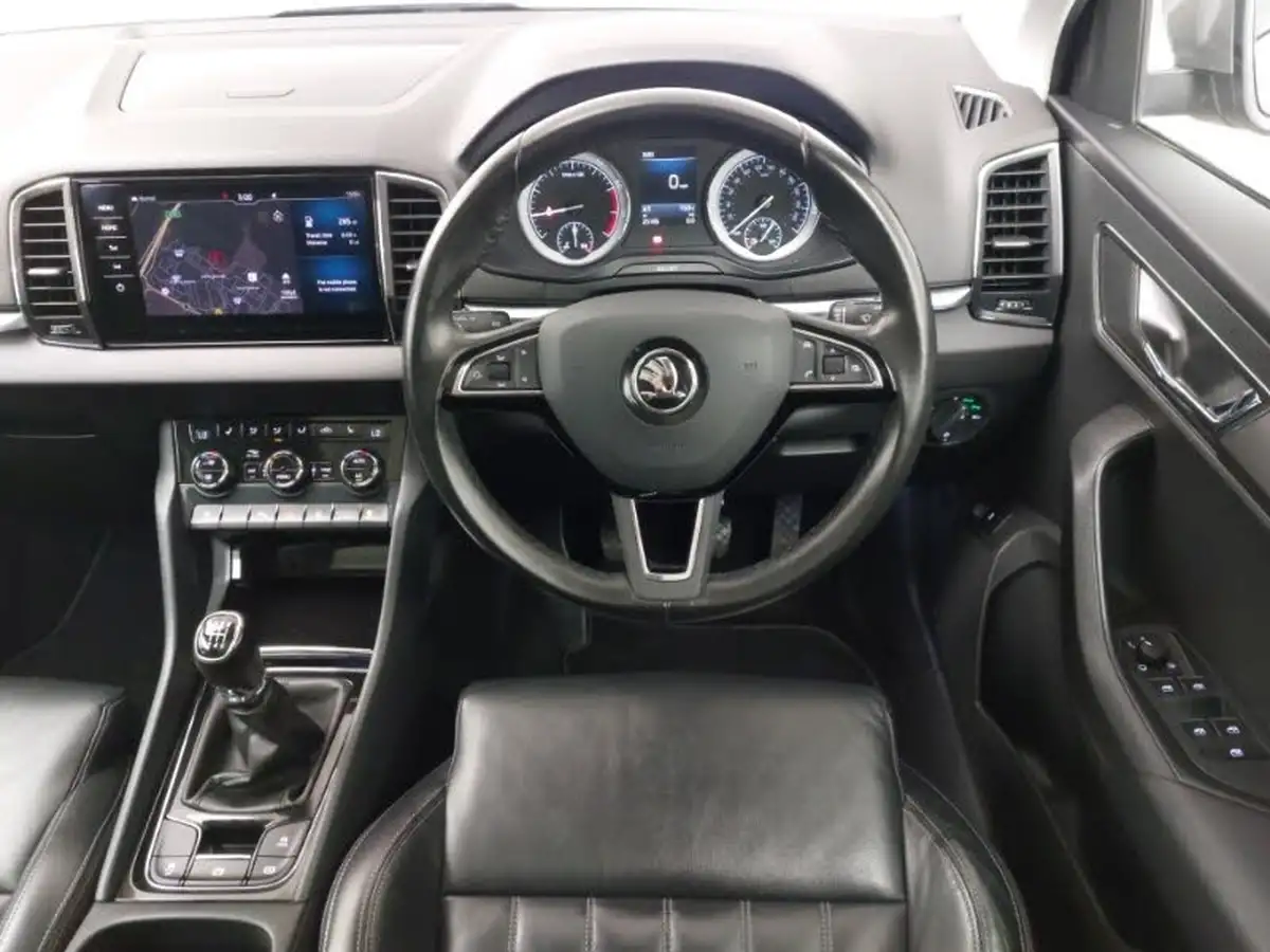 2018-skoda-karoq-15-tsi-edition-ss-big-6