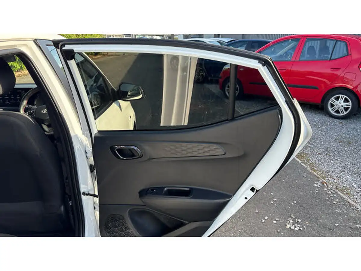 2024-hyundai-i10-10-t-gdi-n-line-90ps-two-tone-roof-big-64