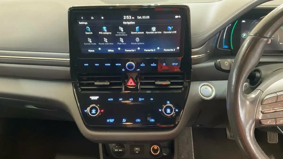 2021-hyundai-ioniq-e-premium-electric-100kw-big-10