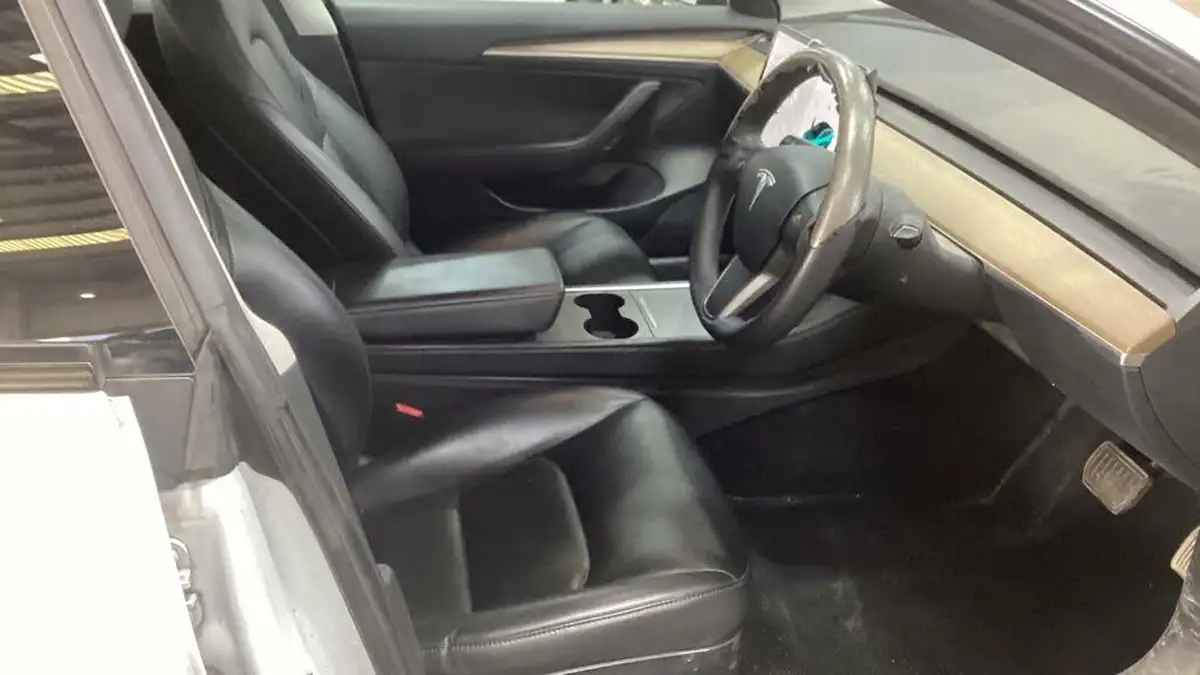 2021-tesla-model-3-e-long-range-4x4-big-2