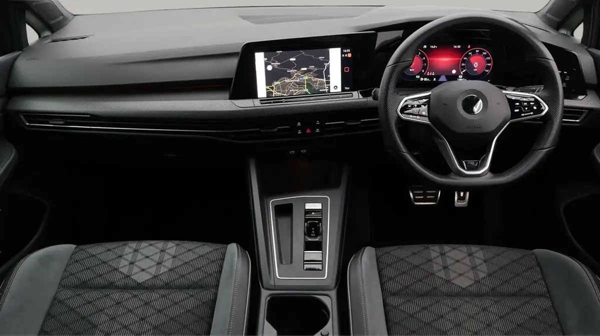 2022-volkswagen-golf-15-etsi-r-line-150ps-hatchback-big-13