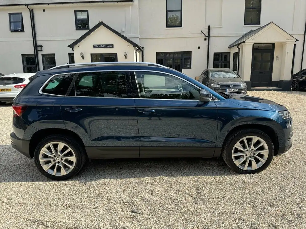 2021-skoda-karoq-15-tsi-se-l-dsg-big-6