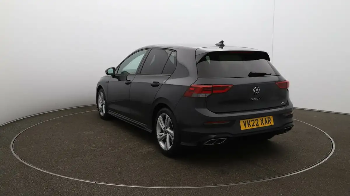 2022-volkswagen-golf-15-etsi-r-line-150ps-hatchback-big-54