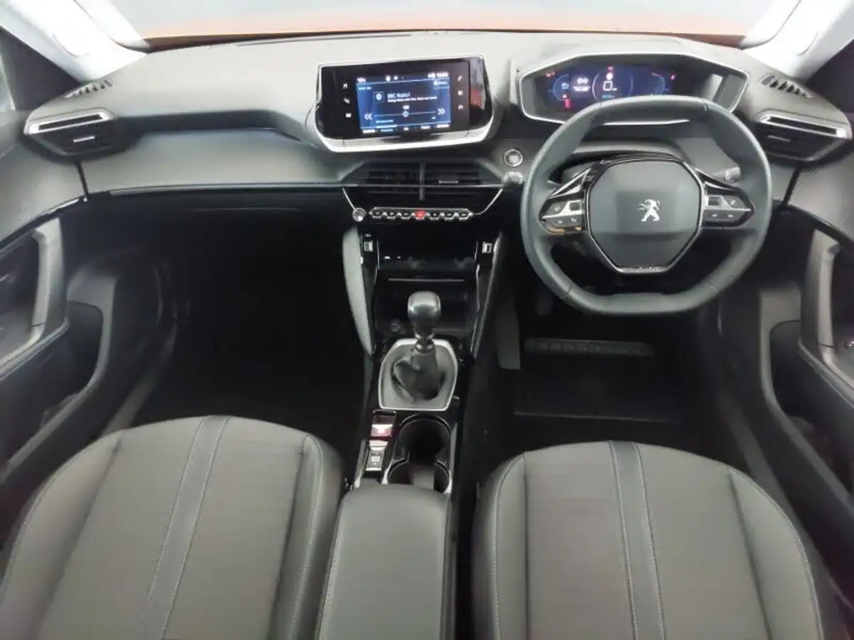 2022-peugeot-2008-suv-12-puretech-allure-premium-100bhp-big-2