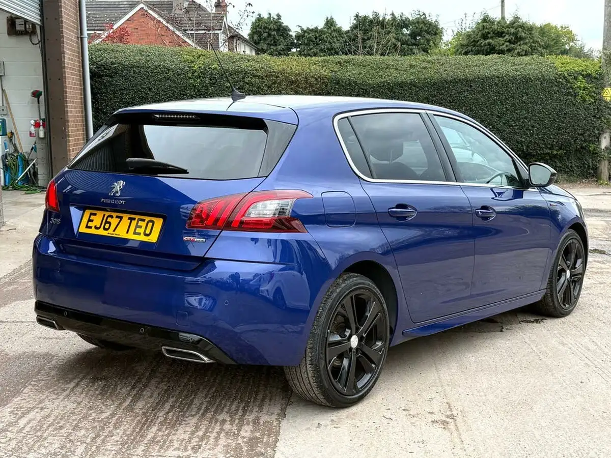 2018-peugeot-308-16-bluehdi-gt-line-big-16