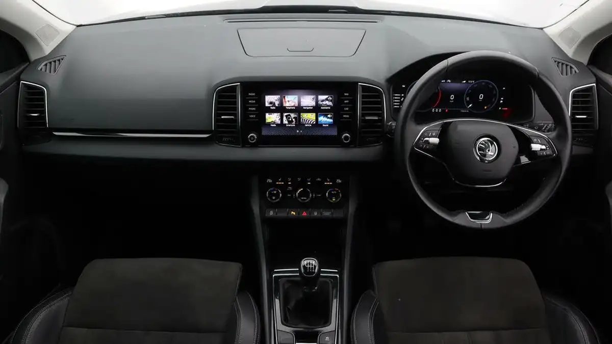 2022-skoda-karoq-15-tsi-se-l-big-13