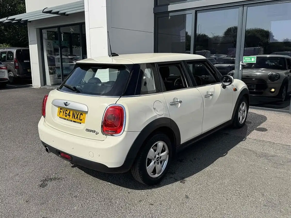 2014-mini-cooper-15td-cooper-d-5d-big-13