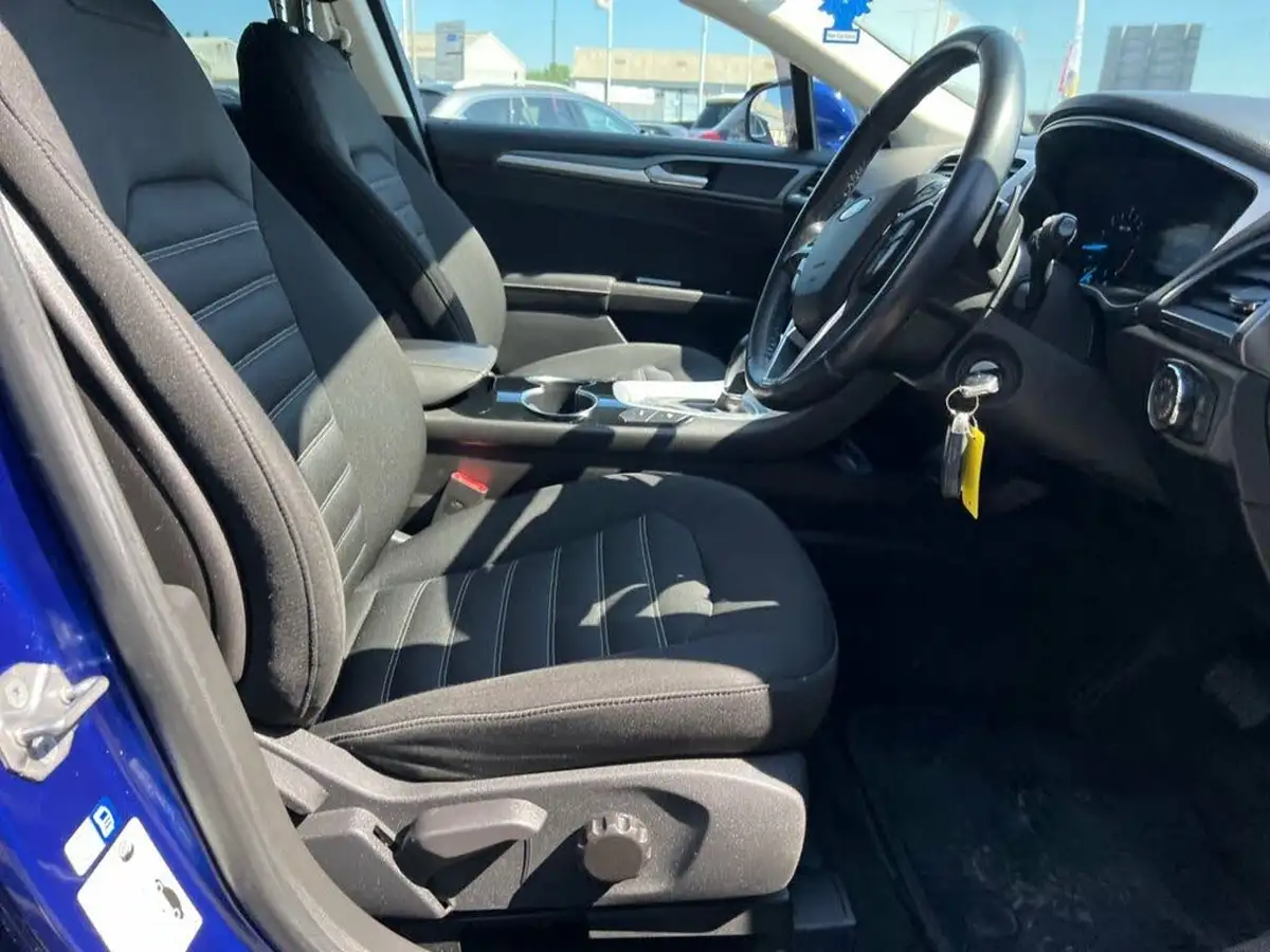 2015-ford-mondeo-20tdci-zetec-econetic-estate-big-16