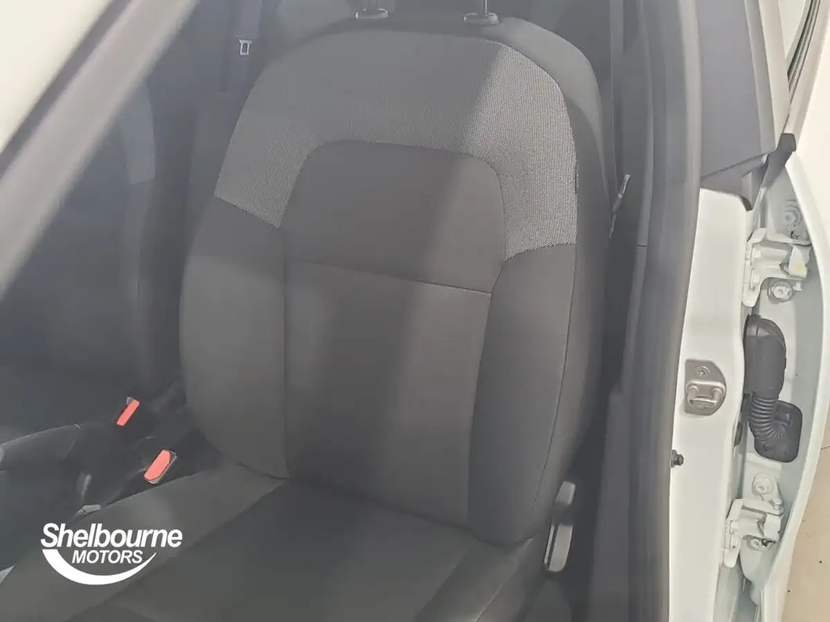 2021-dacia-sandero-10-tce-essential-90bhp-big-43