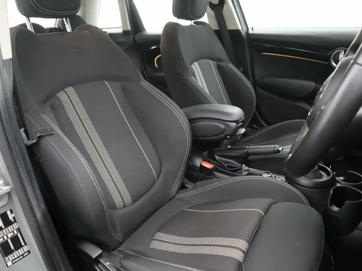 2022-mini-cooper-20-cooper-s-classic-hatchback-5d-auto-big-7