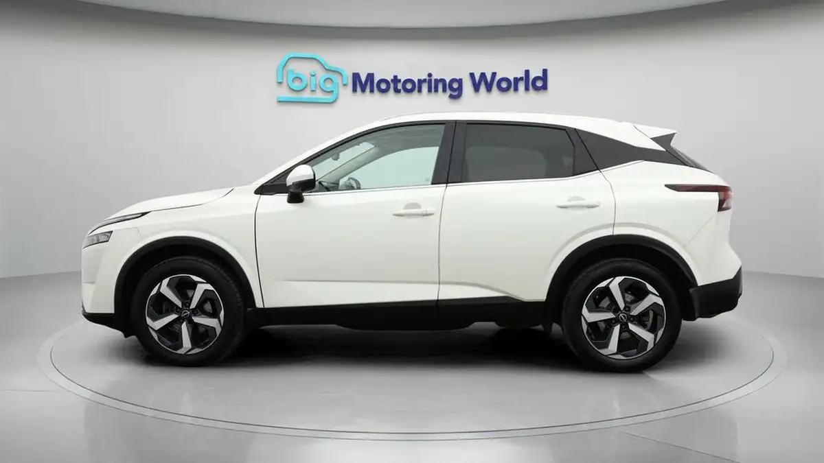 2022-nissan-qashqai-13-dig-t-n-connecta-140ps-big-3