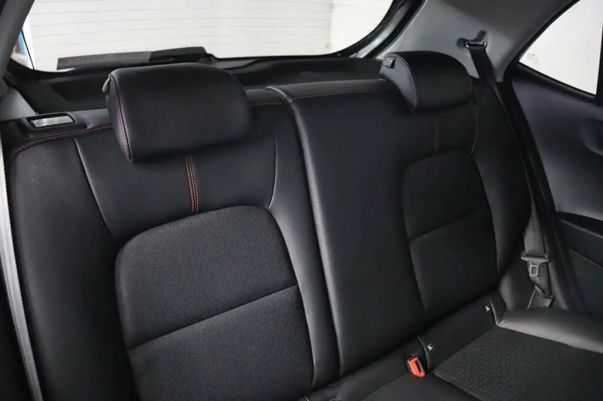 2021-kia-picanto-10-gt-line-auto-seq-big-29