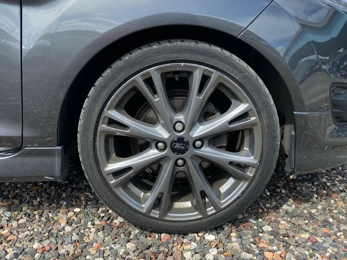 2016-ford-fiesta-10t-st-line-140ps-3d-big-31
