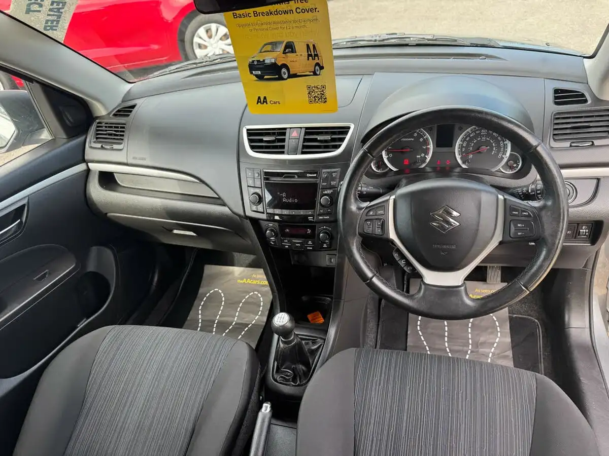 2014-suzuki-swift-12-sz4-94ps-3d-big-9