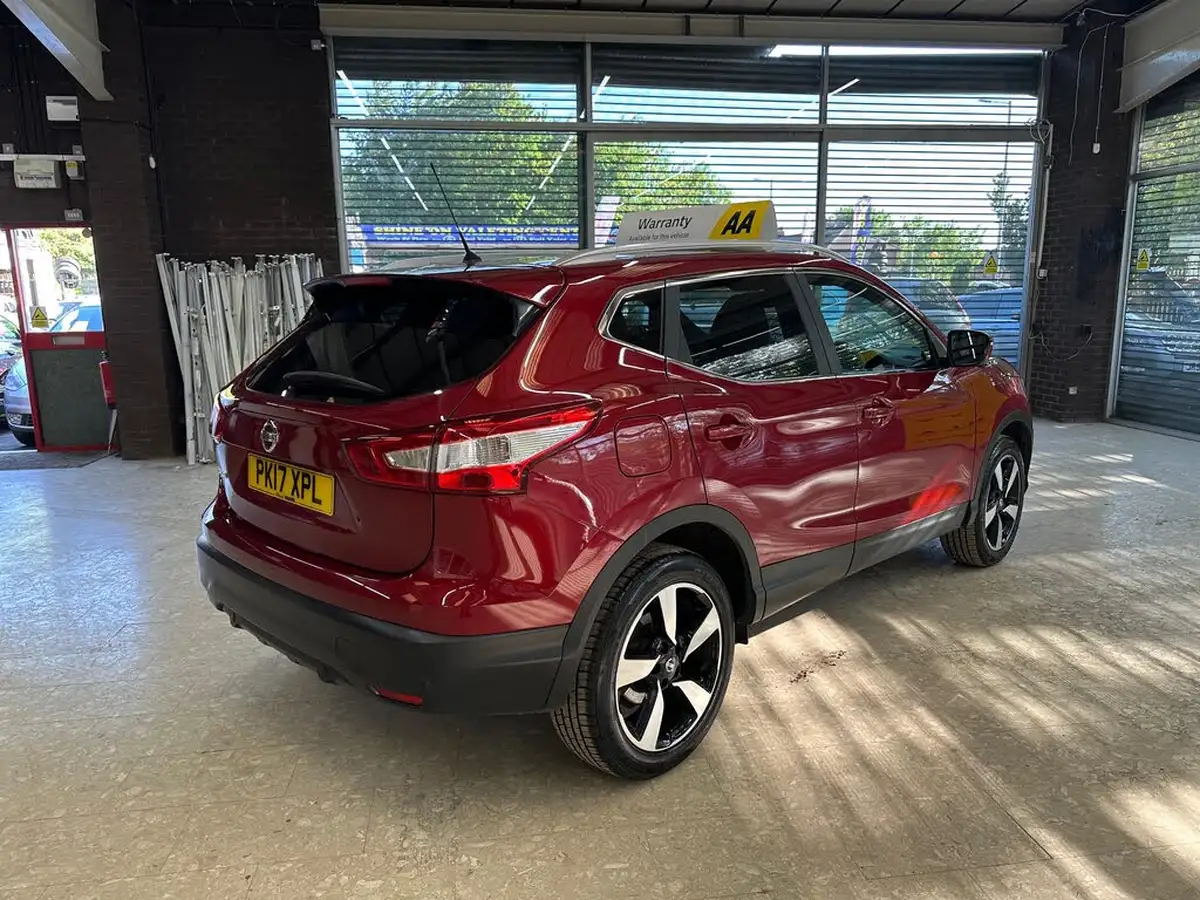 2017-nissan-qashqai-12-dig-t-n-vision-18in-big-6
