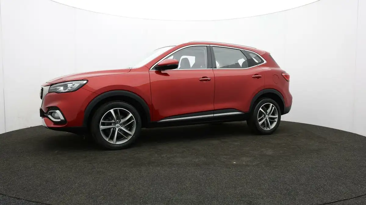 2022-mg-hs-15t-gdi-exclusive-162ps-big-65
