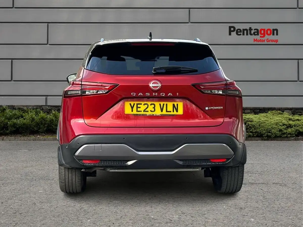 2023-nissan-qashqai-15-tekna-big-16