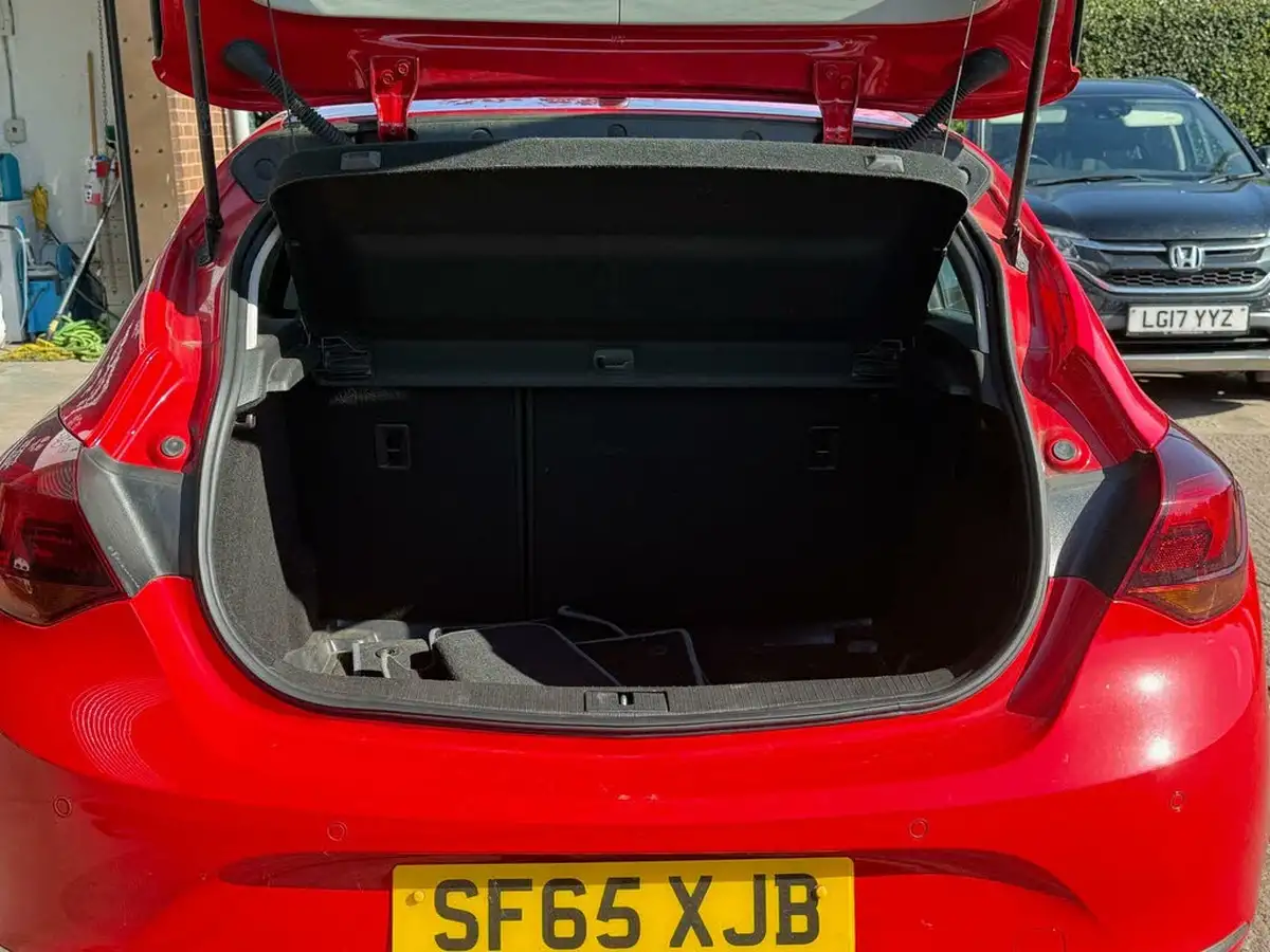 2015-vauxhall-astra-16-sri-115ps-hatchback-auto-big-59