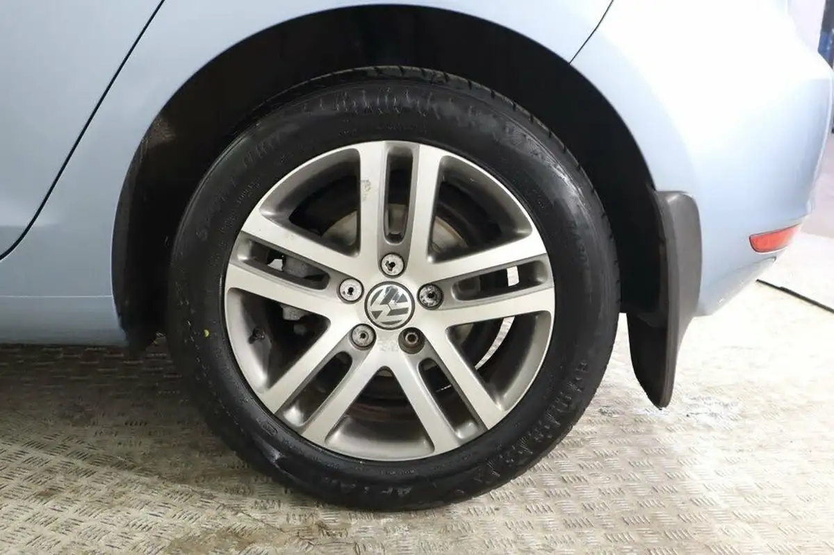 2010-volkswagen-golf-14-se-125ps-hatchback-5d-dsg-big-12