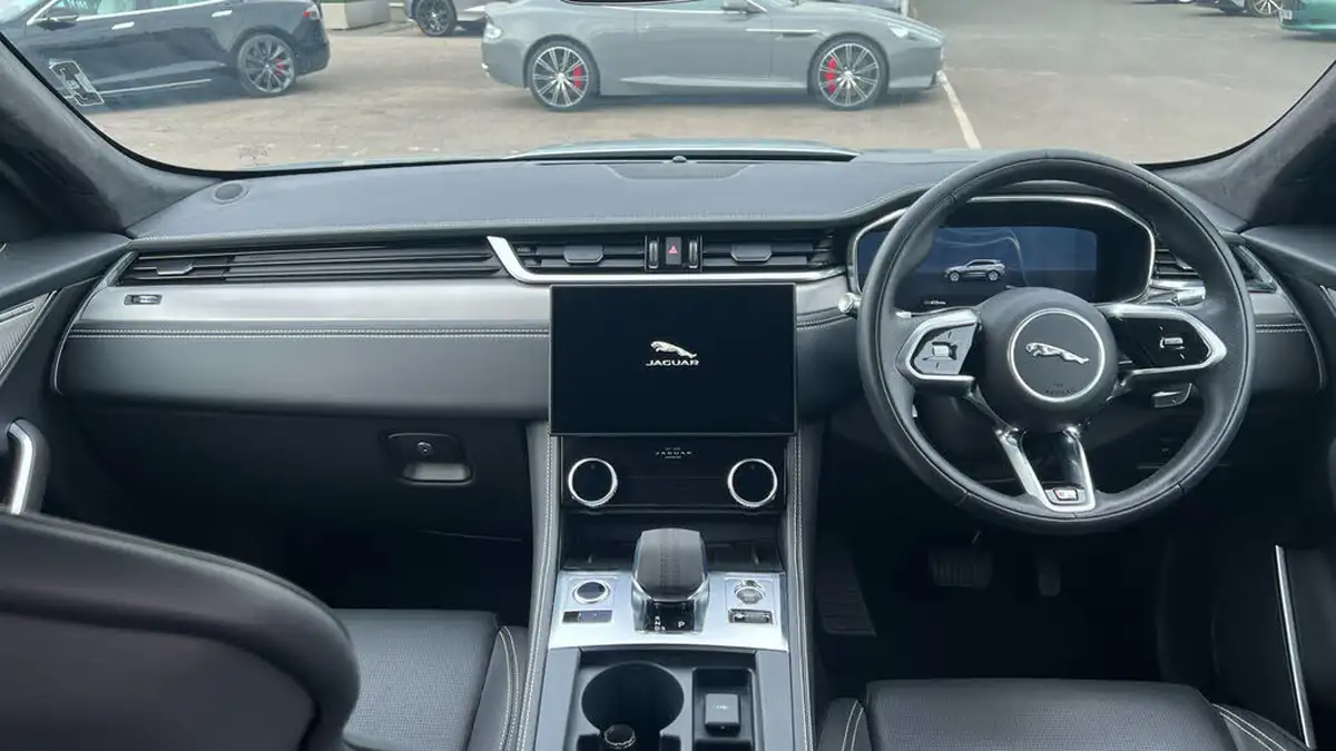 2021-jaguar-f-pace-30-d300-r-dynamic-hse-mhev-big-8