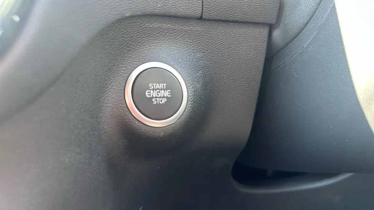 2022-volvo-xc40-20-b4-r-design-pro-big-31