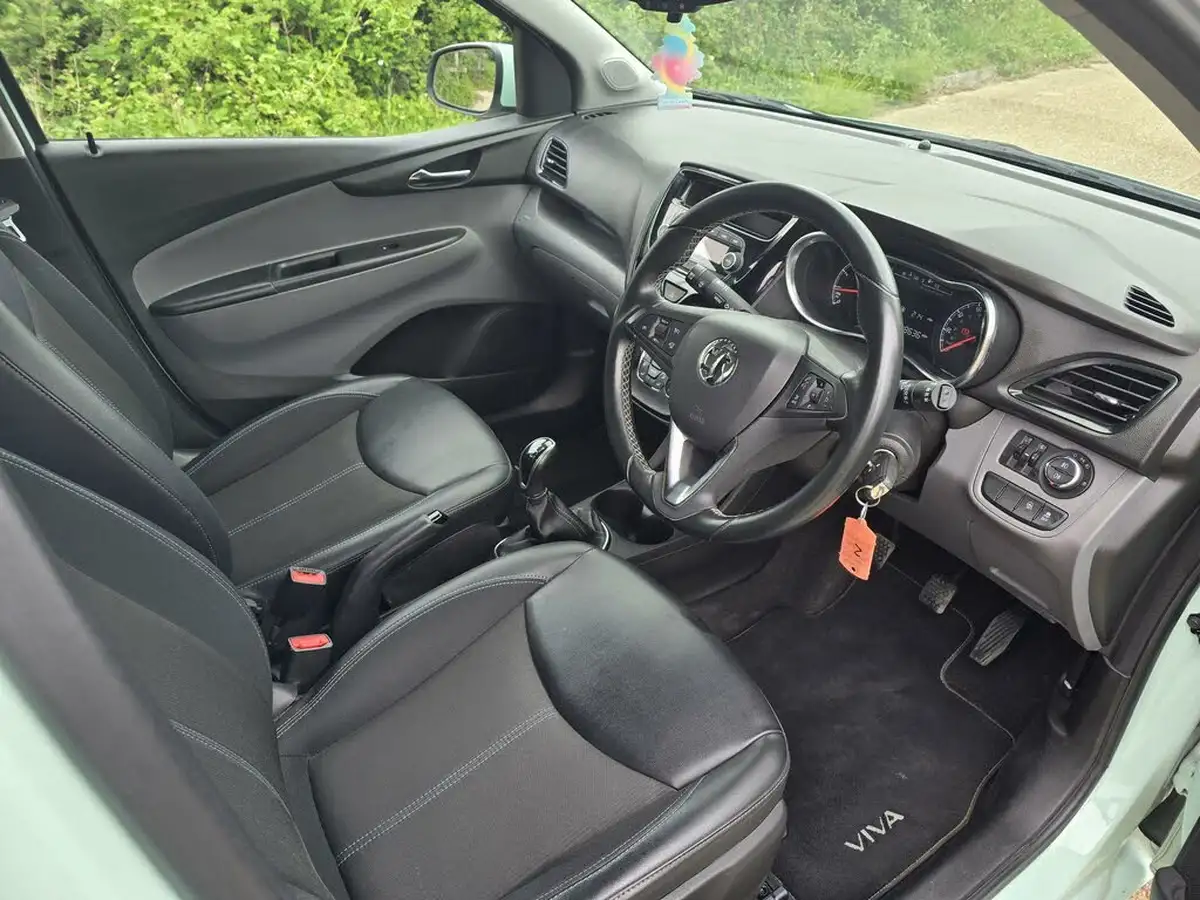 2017-vauxhall-viva-10i-sl-big-47
