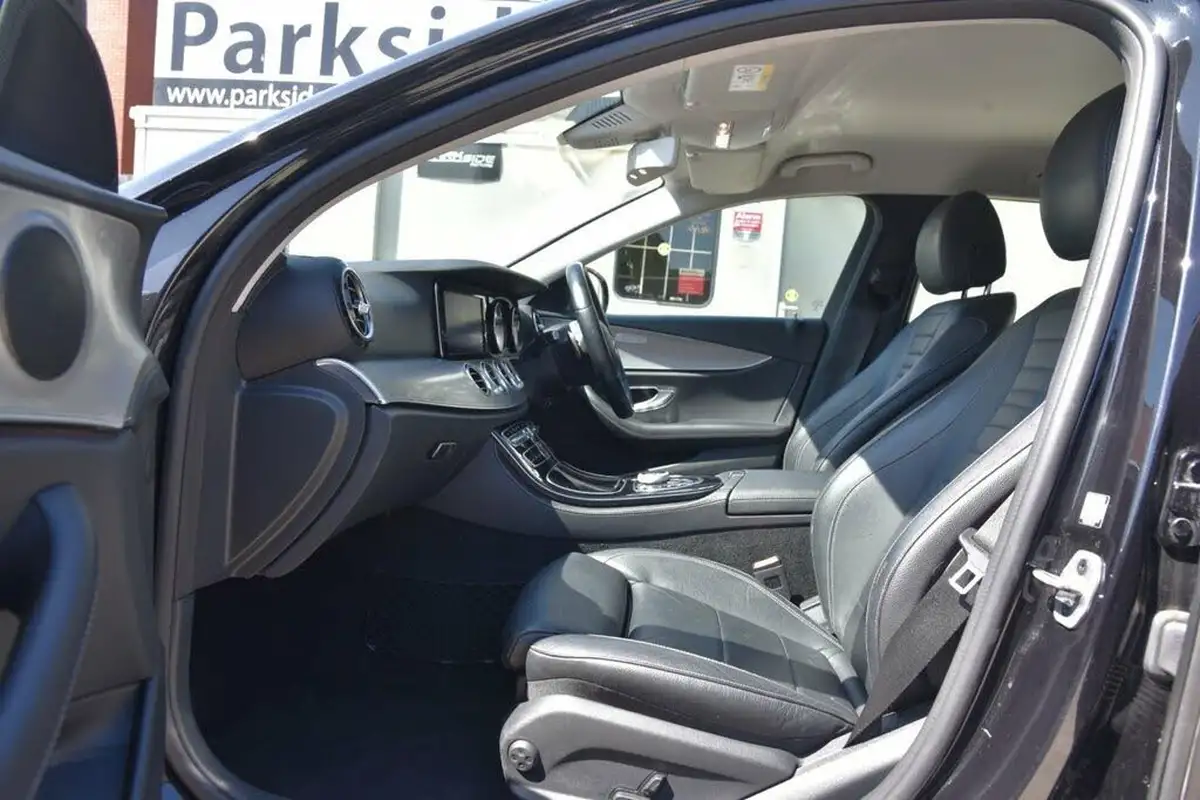 2019-mercedes-benz-e-class-20d-e220d-se-ss-estate-5d-big-26