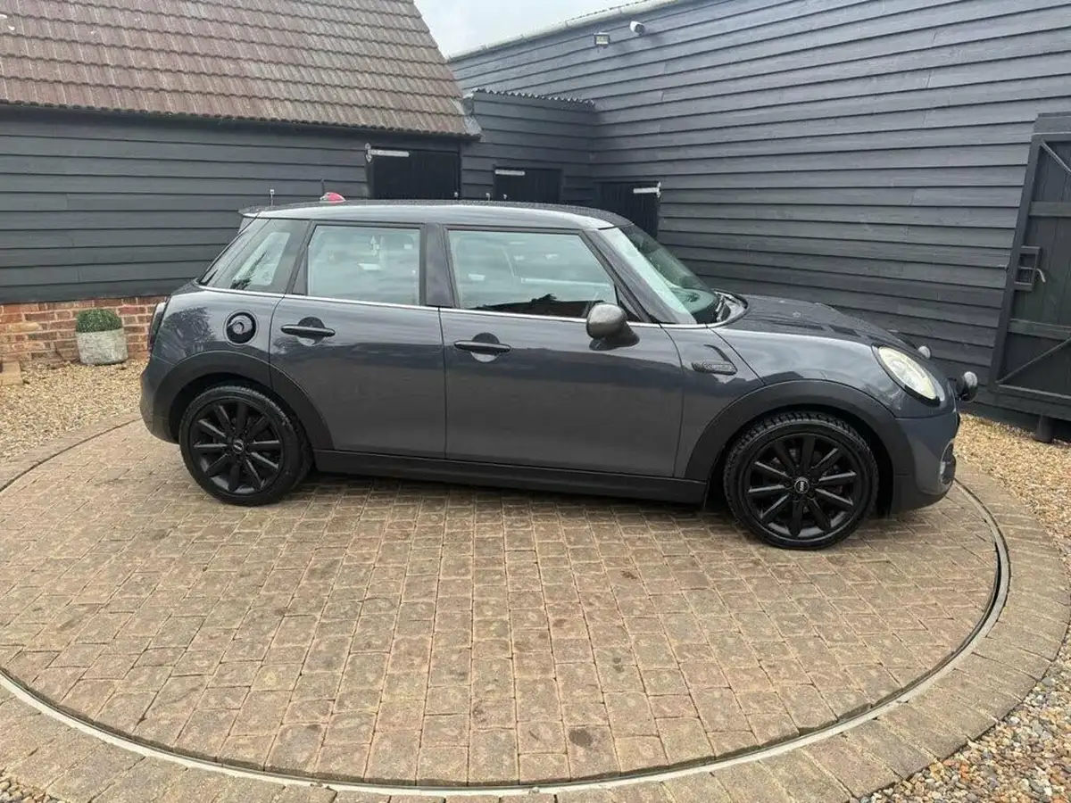 2016-mini-cooper-20-cooper-s-ss-hatchback-5d-big-39