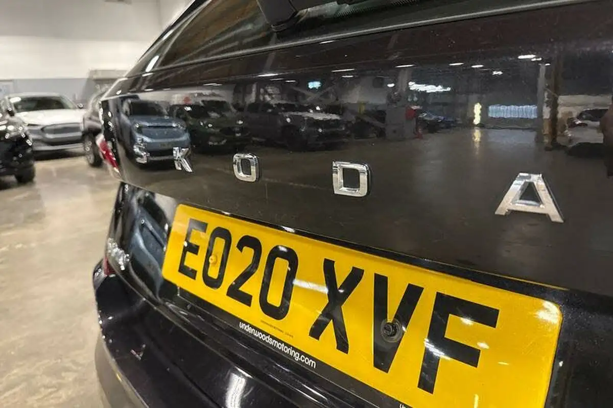 2020-skoda-kamiq-10-tsi-se-115ps-big-42