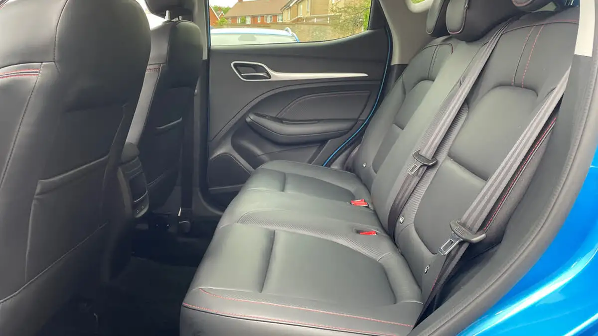 2024-mg-zs-suv-15-vti-tech-exclusive-big-13