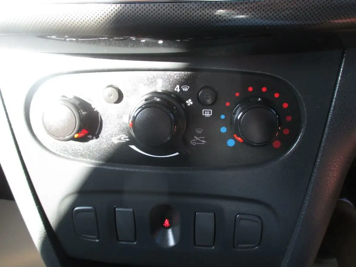 2017-dacia-sandero-stepway-09-tce-ambiance-big-21
