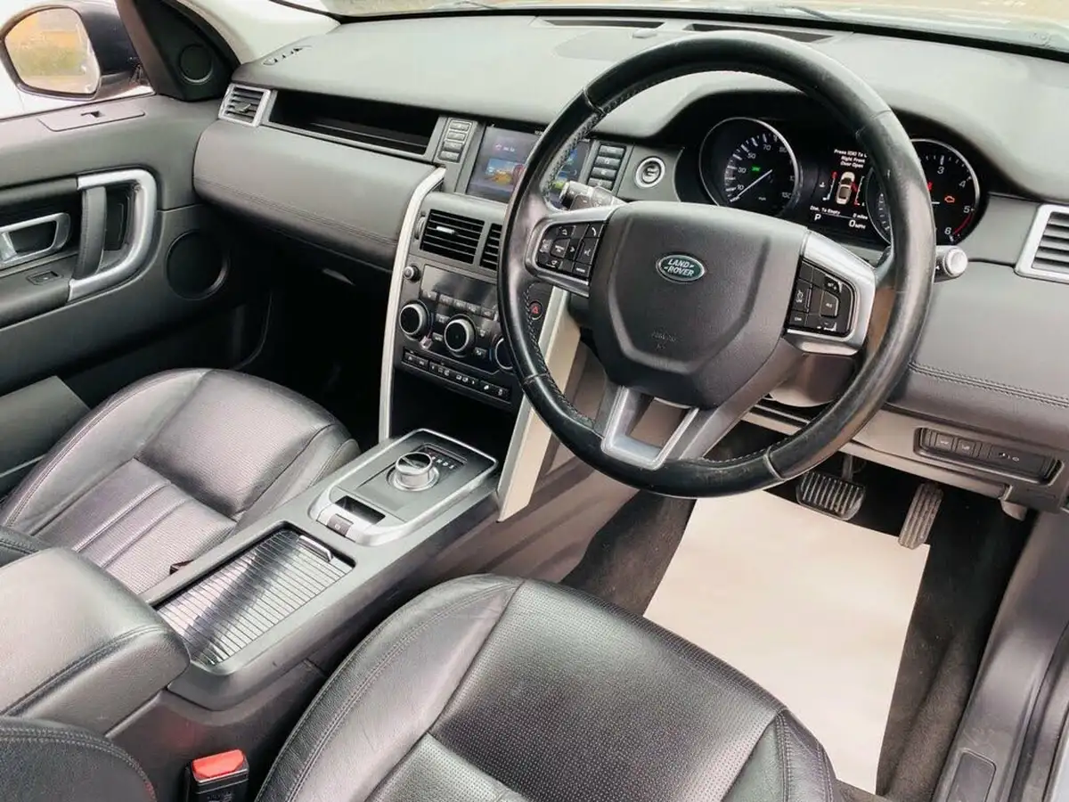 2016-land-rover-discovery-sport-20td4-hse-black-awd-ss-big-1
