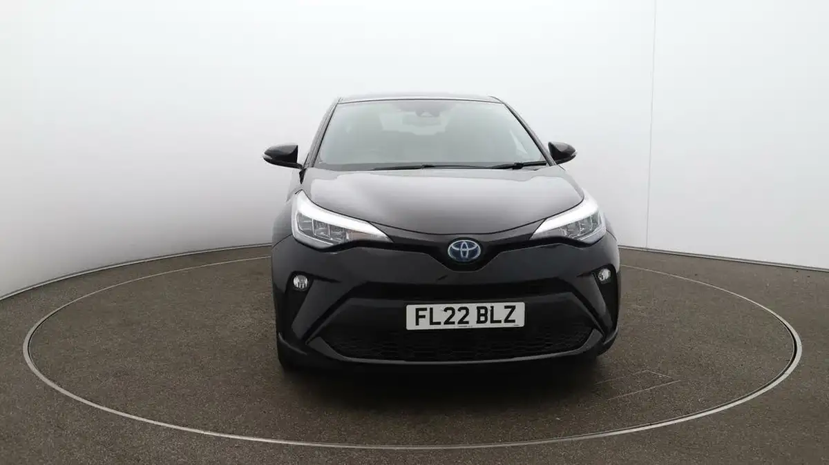 2022-toyota-c-hr-18-vvt-i-design-big-38