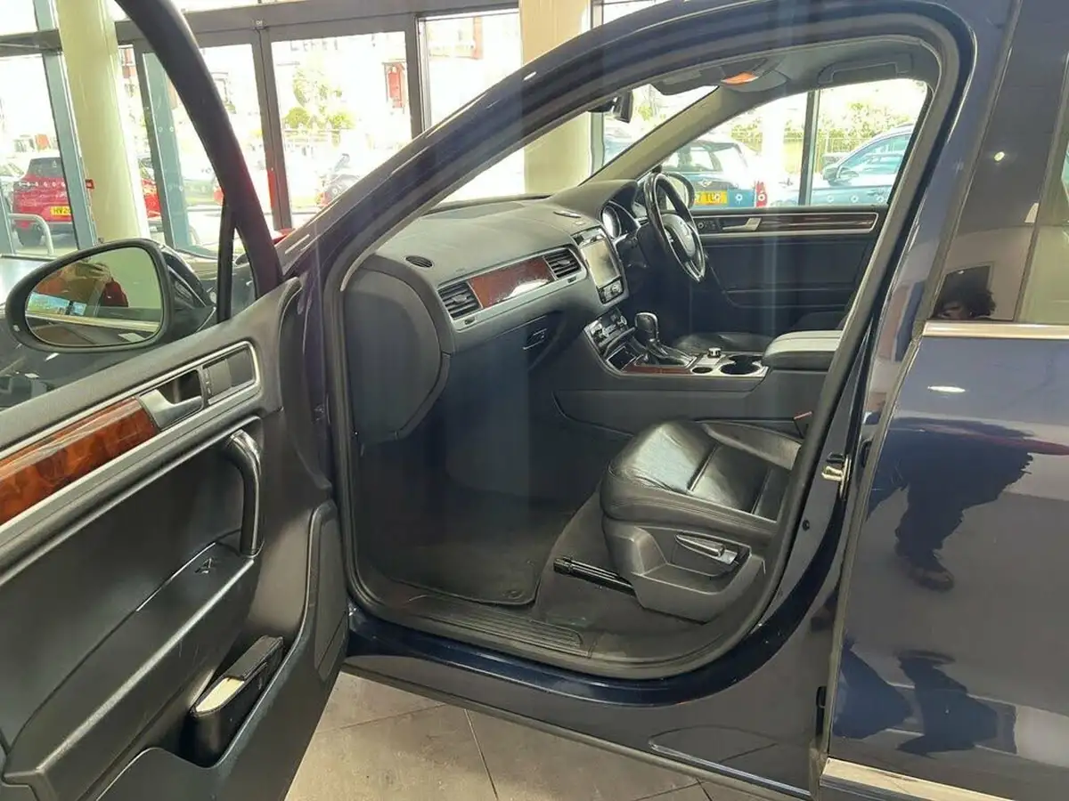 2014-volkswagen-touareg-30td-se-v6-204ps-bmtss-big-59