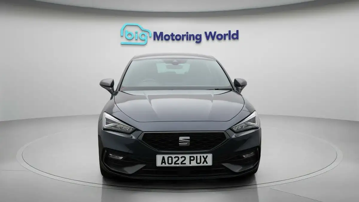 2022-seat-leon-big-2