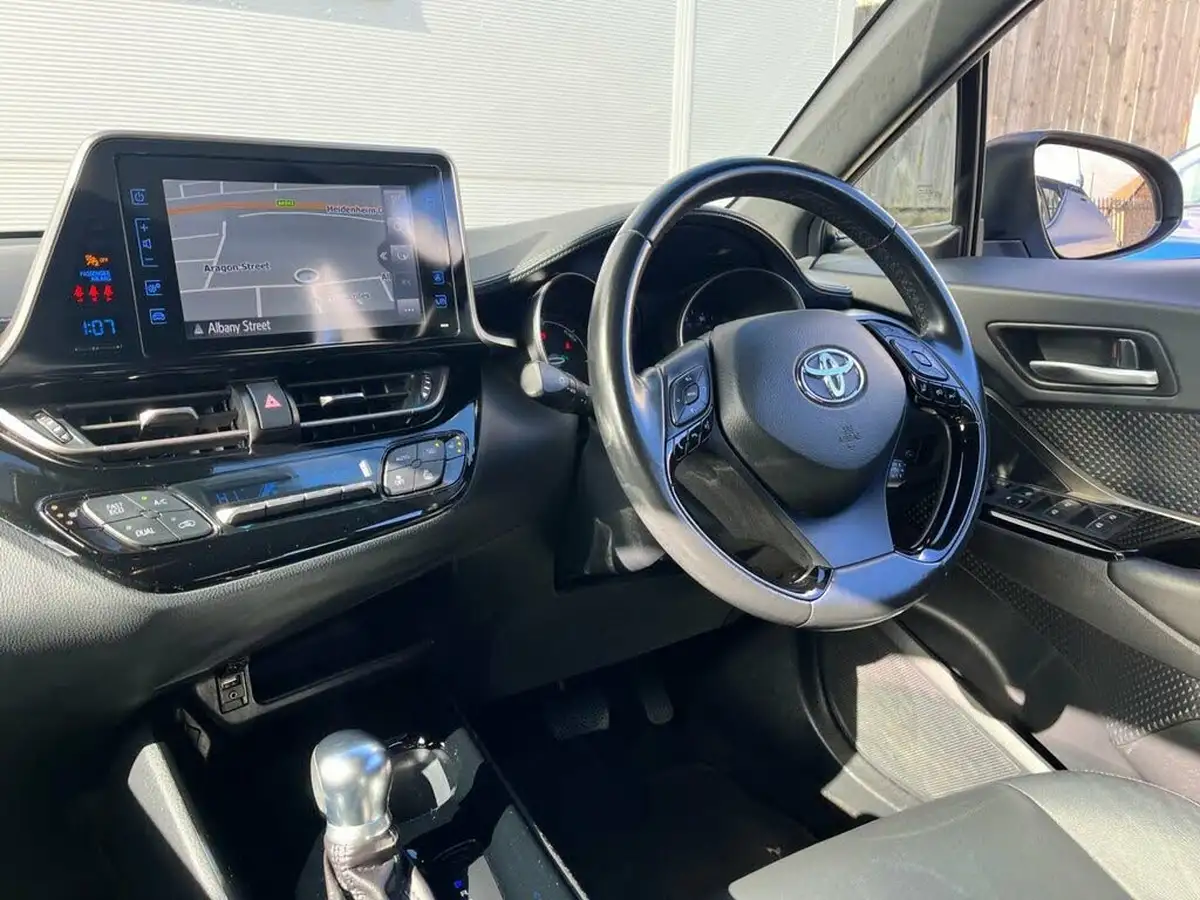 2018-toyota-c-hr-18-vvt-i-dynamic-big-9
