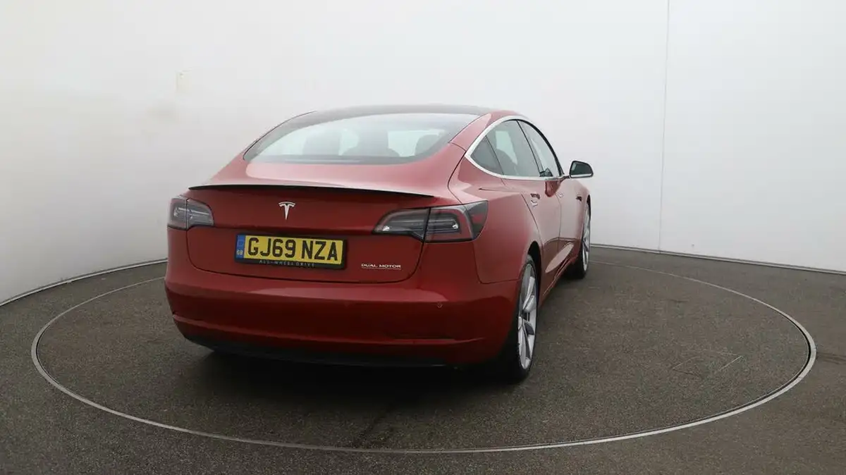 2019-tesla-model-3-e-4x4-performance-pack-big-55