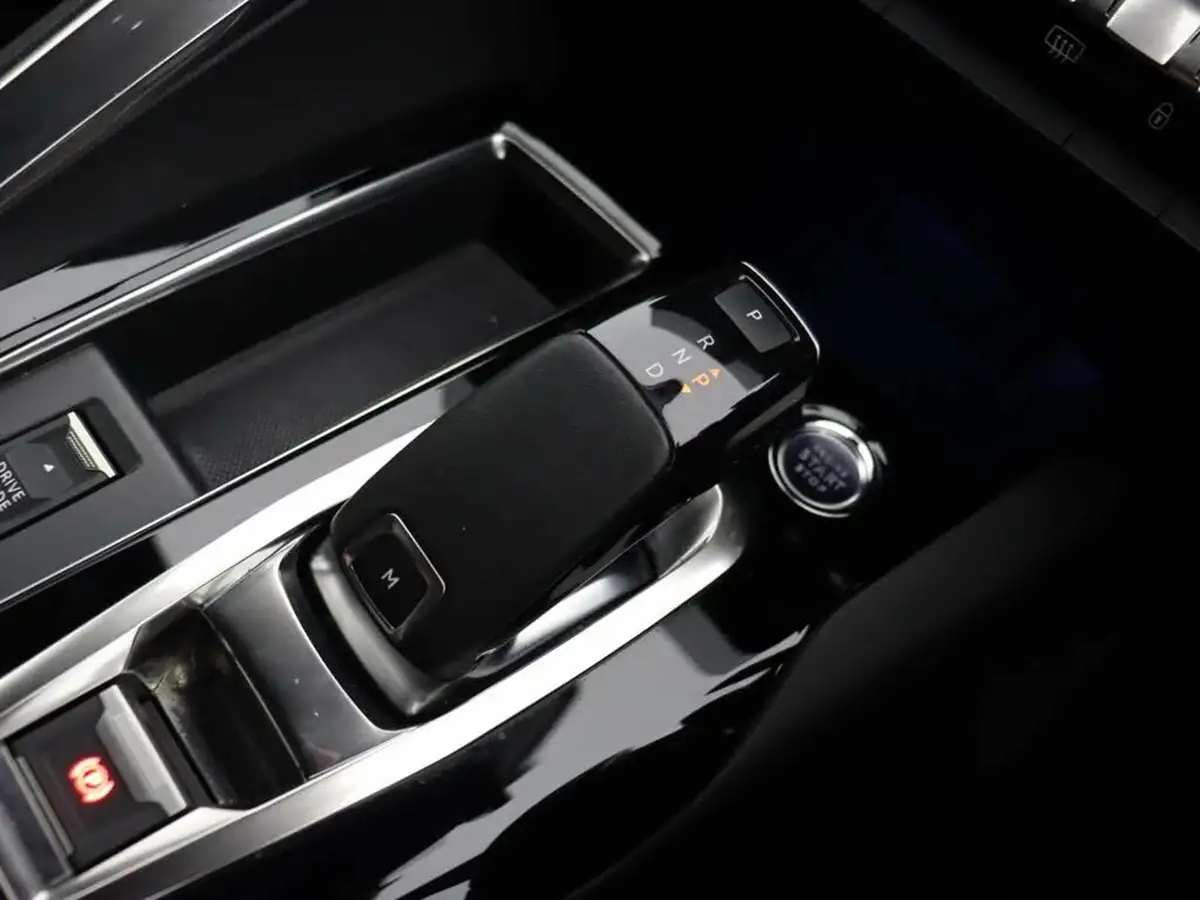 2021-peugeot-3008-suv-16-puretech-gt-premium-180bhp-ss-eat8-big-37