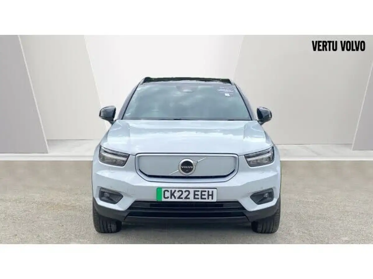2022-volvo-xc40-e-recharge-pro-big-11
