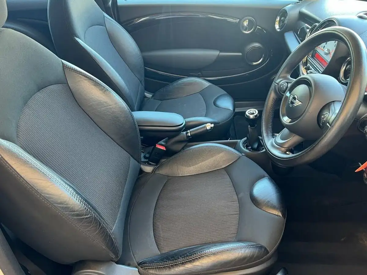 2013-mini-cooper-16-cooper-s-184bhp-sport-chili-hatchback-3d-big-26