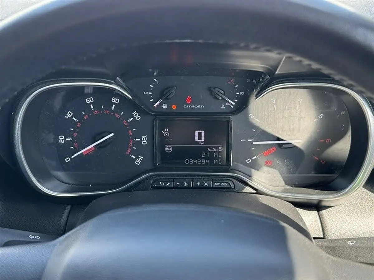 2020-citroen-c3-aircross-12-puretech-c-series-big-13