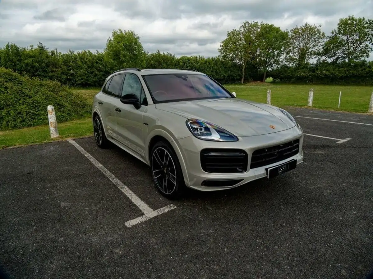 2023-porsche-cayenne-30-v6-e-hybrid-462ps-station-wagon-big-25