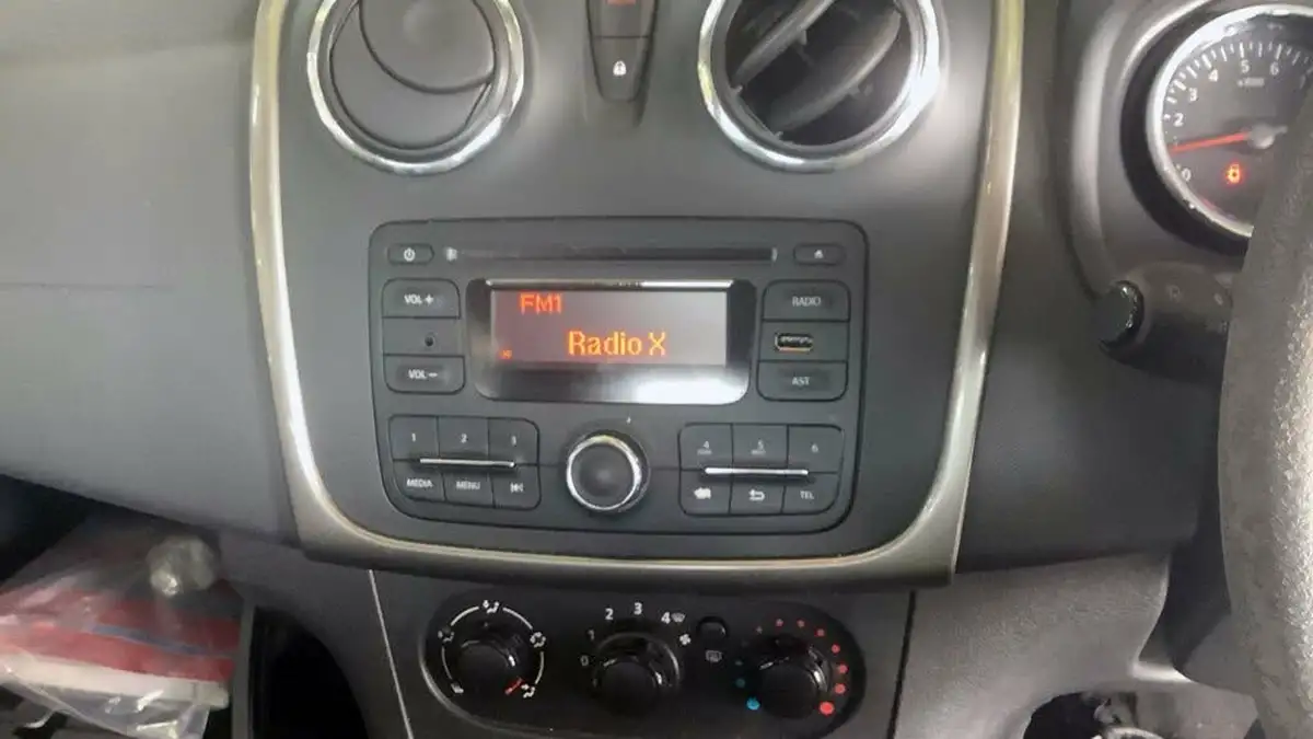 2015-dacia-sandero-stepway-09-tce-ambiance-big-4