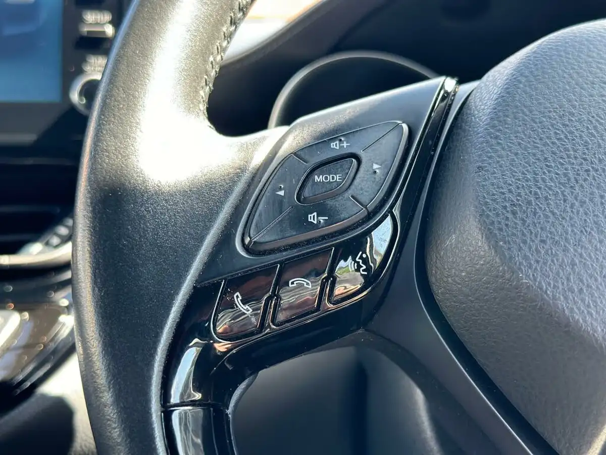 2022-toyota-c-hr-18-vvt-i-icon-big-14