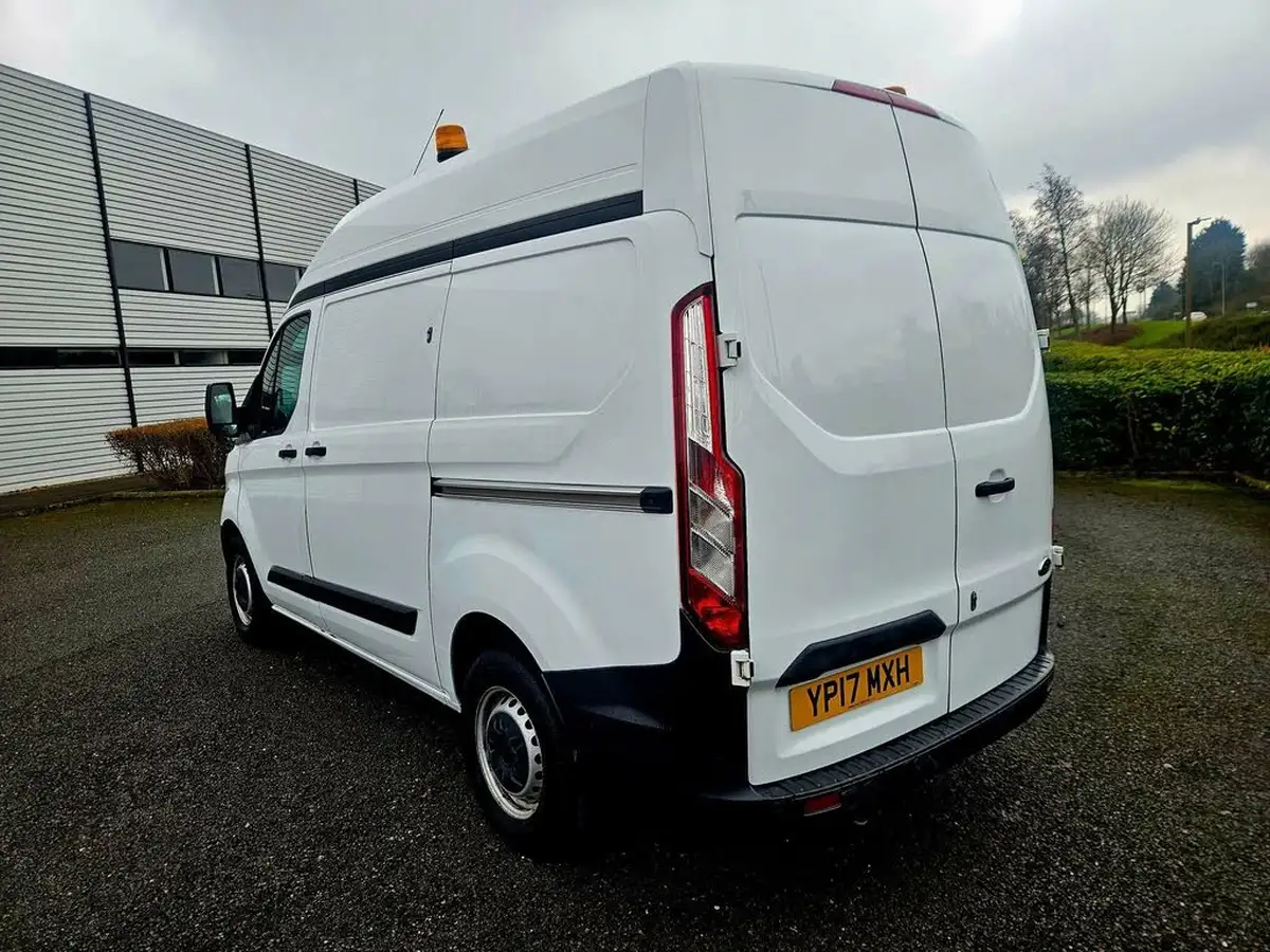 2017-ford-transit-custom-20tdci-290-l2h2-105pseu6-big-8