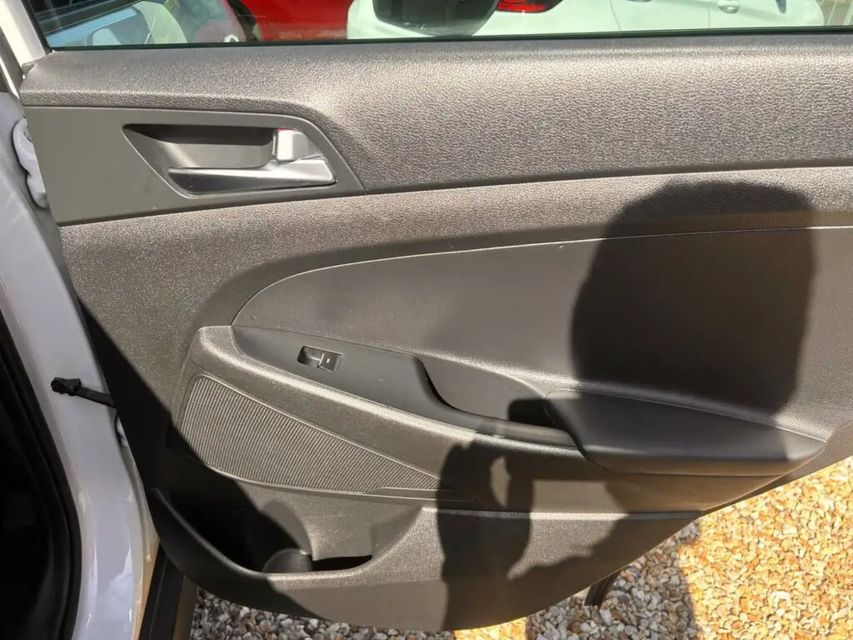 2018-hyundai-tucson-16-gdi-se-nav-big-29