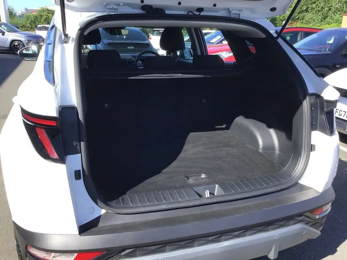 2024-hyundai-tucson-16-t-gdi-premium-150ps-big-21