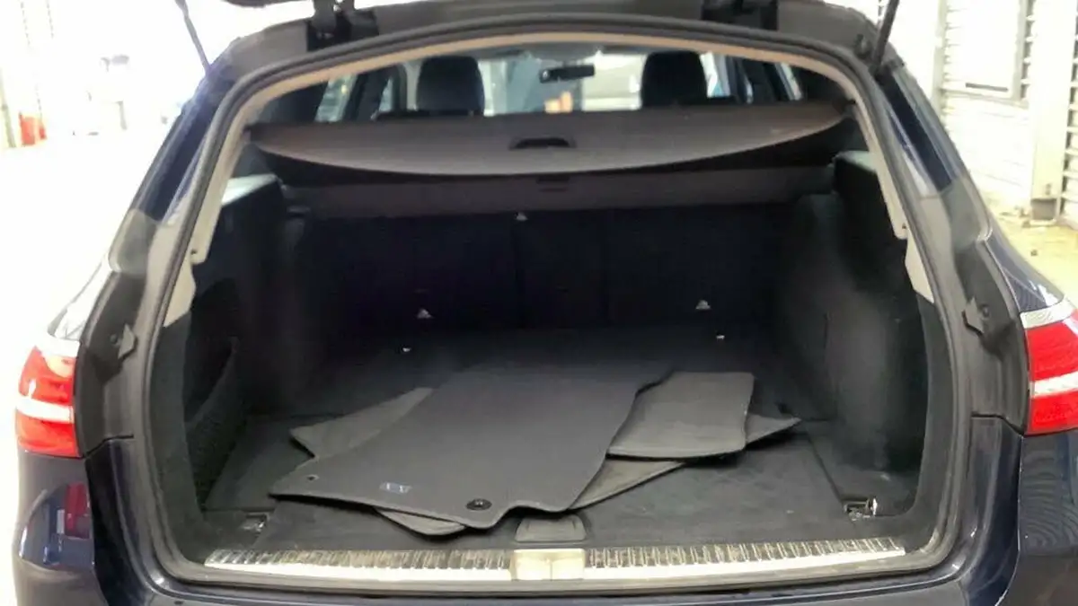 2018-mercedes-benz-e-class-20-e200-se-estate-5d-big-10